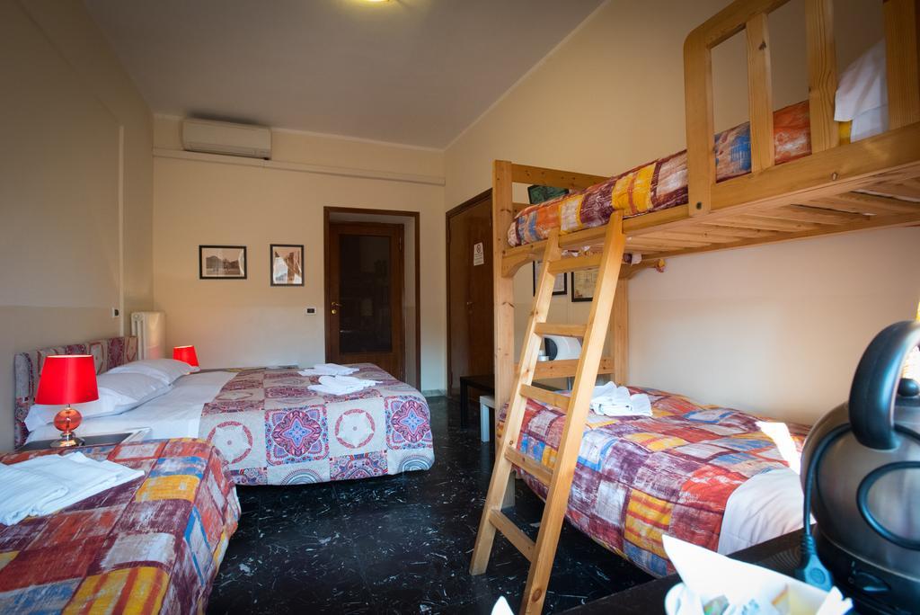 Quo Vadis Hotel Rome Bagian luar foto